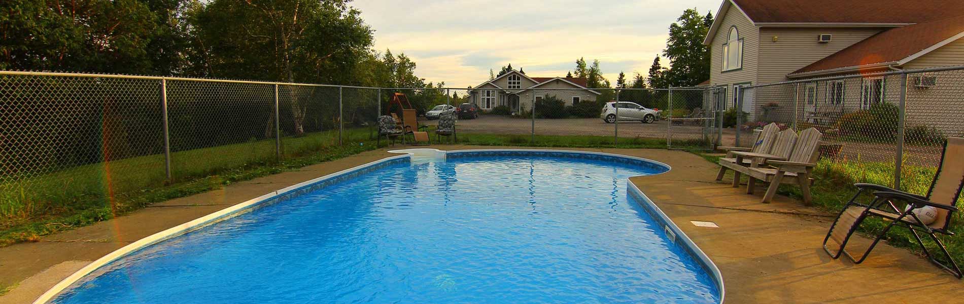 Brookdale's outdoor swimming pool